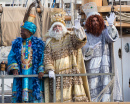 Trois rois mages arrivant au port de Barcelone