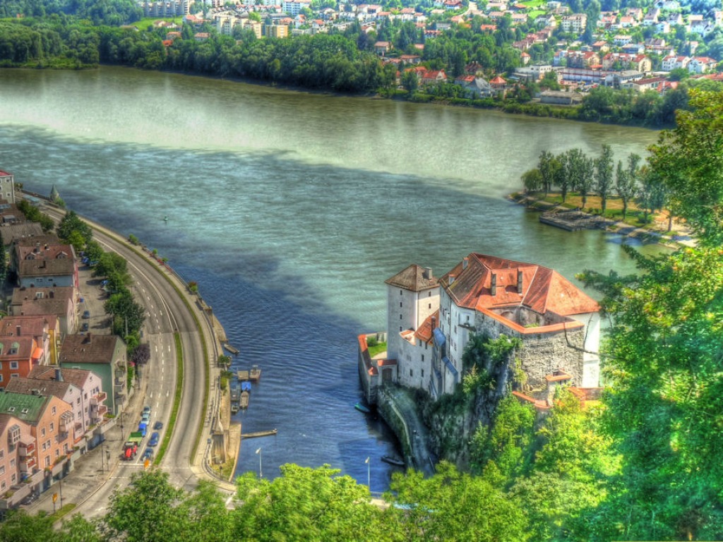 Ilz, Danube, and Inn Rivers jigsaw puzzle in Great Sightings puzzles on TheJigsawPuzzles.com