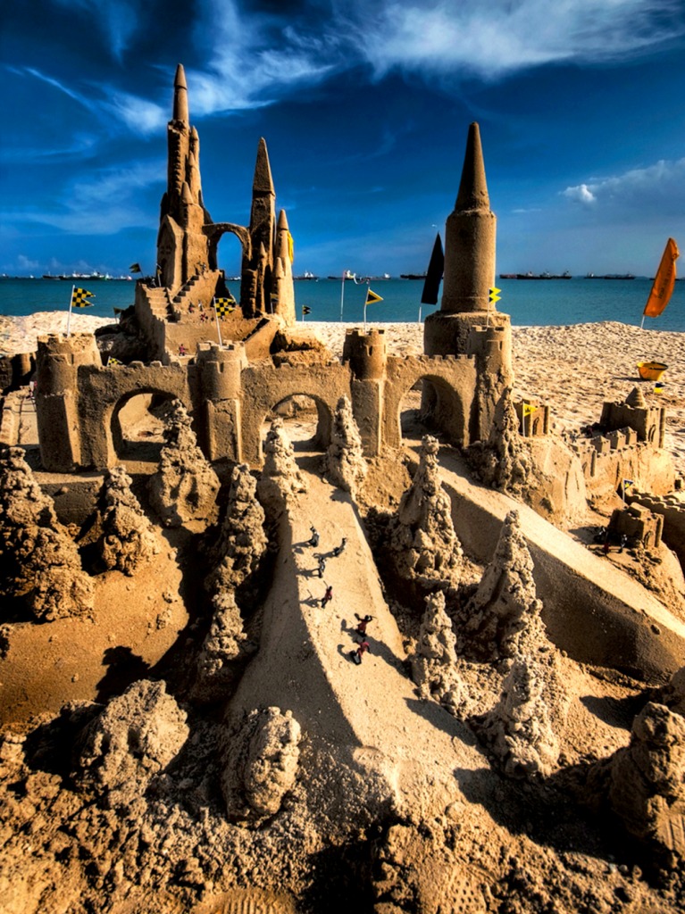 Castle Beach jigsaw puzzle in Puzzle of the Day puzzles on TheJigsawPuzzles.com