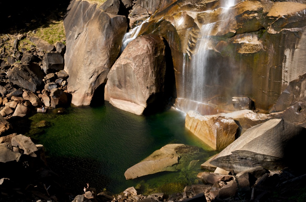 Cachoeira Vernal, Parque Nacional de Yosemite jigsaw puzzle in Cachoeiras puzzles on TheJigsawPuzzles.com