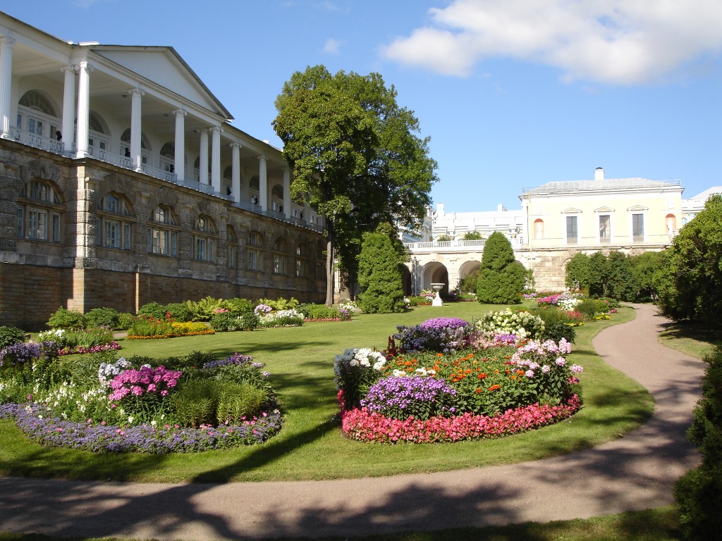Katharinenpalast, Puschkin, St. Petersburg, Russland jigsaw puzzle in Blumen puzzles on TheJigsawPuzzles.com