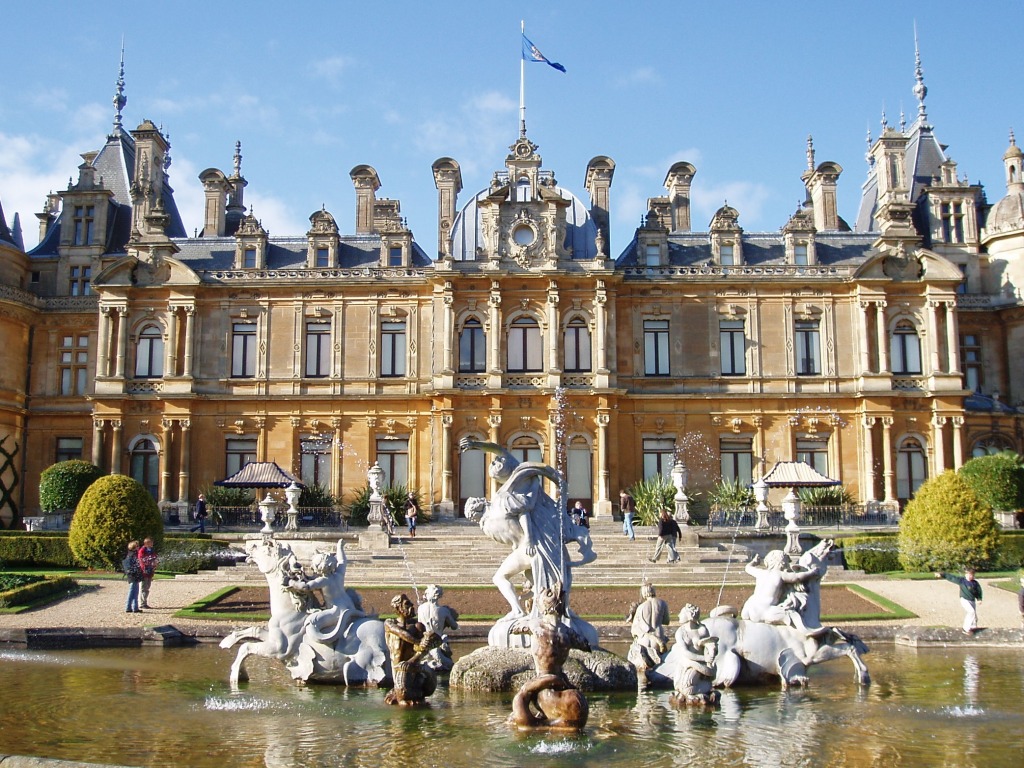 Manoir de Waddesdon, Angleterre jigsaw puzzle in Châteaux puzzles on TheJigsawPuzzles.com