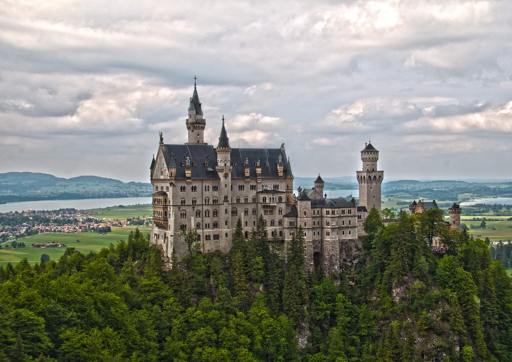 Neuschwanstein, Allemagne jigsaw puzzle in Châteaux puzzles on TheJigsawPuzzles.com