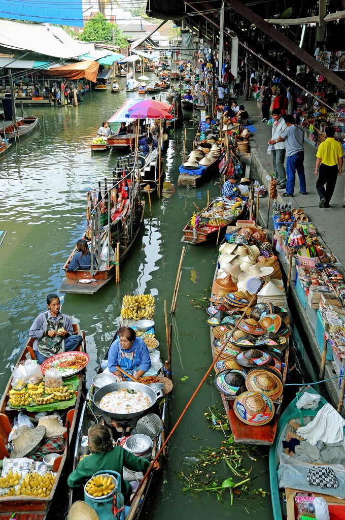 Floating Market, Thailand jigsaw puzzle in People puzzles on TheJigsawPuzzles.com