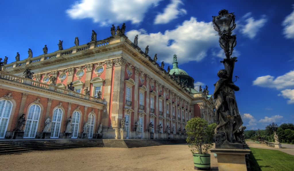 Novo Palácio de Potsdam jigsaw puzzle in Castelos puzzles on TheJigsawPuzzles.com