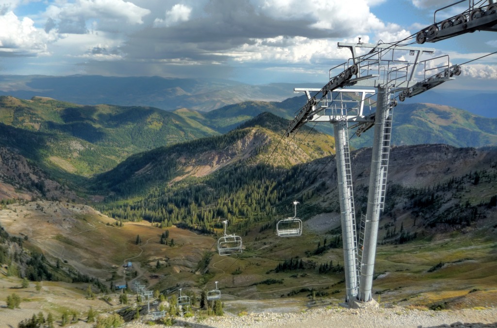 Station de ski Snowbird, Salt Lake City jigsaw puzzle in Magnifiques vues puzzles on TheJigsawPuzzles.com