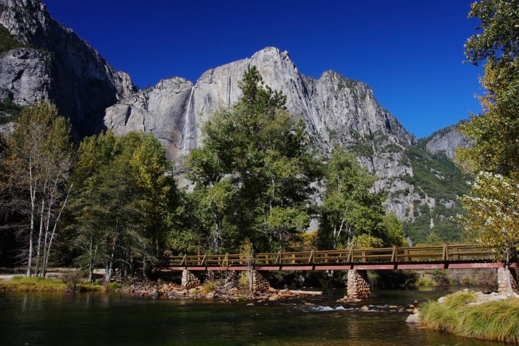 The Merced River jigsaw puzzle in Bridges puzzles on TheJigsawPuzzles.com