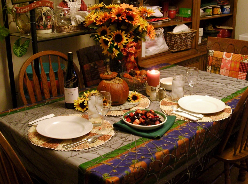 Table de dîner d'automne jigsaw puzzle in Nourriture et boulangerie puzzles on TheJigsawPuzzles.com