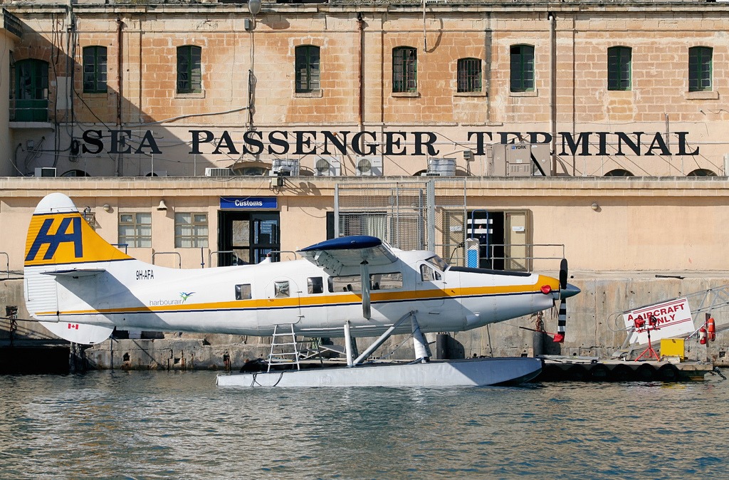 Sea Passenger Terminal jigsaw puzzle in Aviation puzzles on TheJigsawPuzzles.com