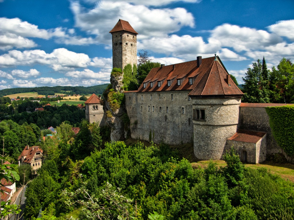Castle Veldenstein, Germany jigsaw puzzle in Castles puzzles on TheJigsawPuzzles.com