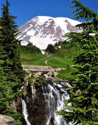 Mt. Rainier jigsaw puzzle in Waterfalls puzzles on TheJigsawPuzzles.com