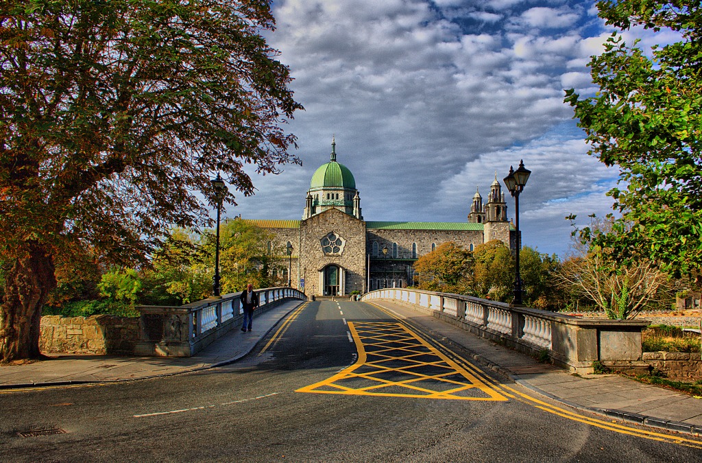 Cathédrale de Galway, Irlande jigsaw puzzle in Ponts puzzles on TheJigsawPuzzles.com