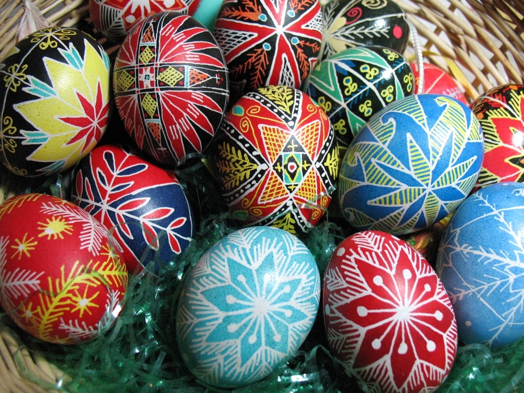 Making Easter Eggs jigsaw puzzle in Пазл дня puzzles on TheJigsawPuzzles.com