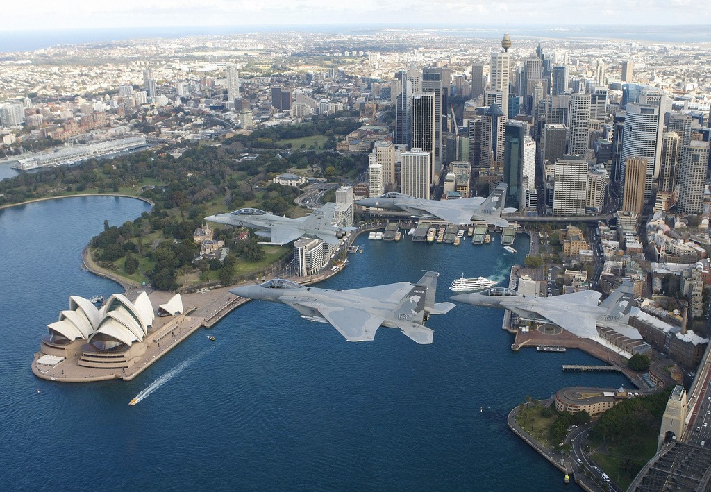 Formation over Sydney jigsaw puzzle in Aviation puzzles on TheJigsawPuzzles.com