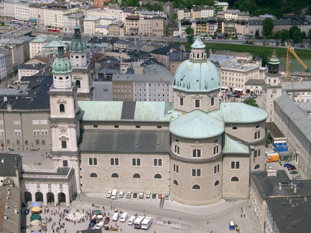View of Dom from Festung Hohensalzburg jigsaw puzzle in Châteaux puzzles on TheJigsawPuzzles.com