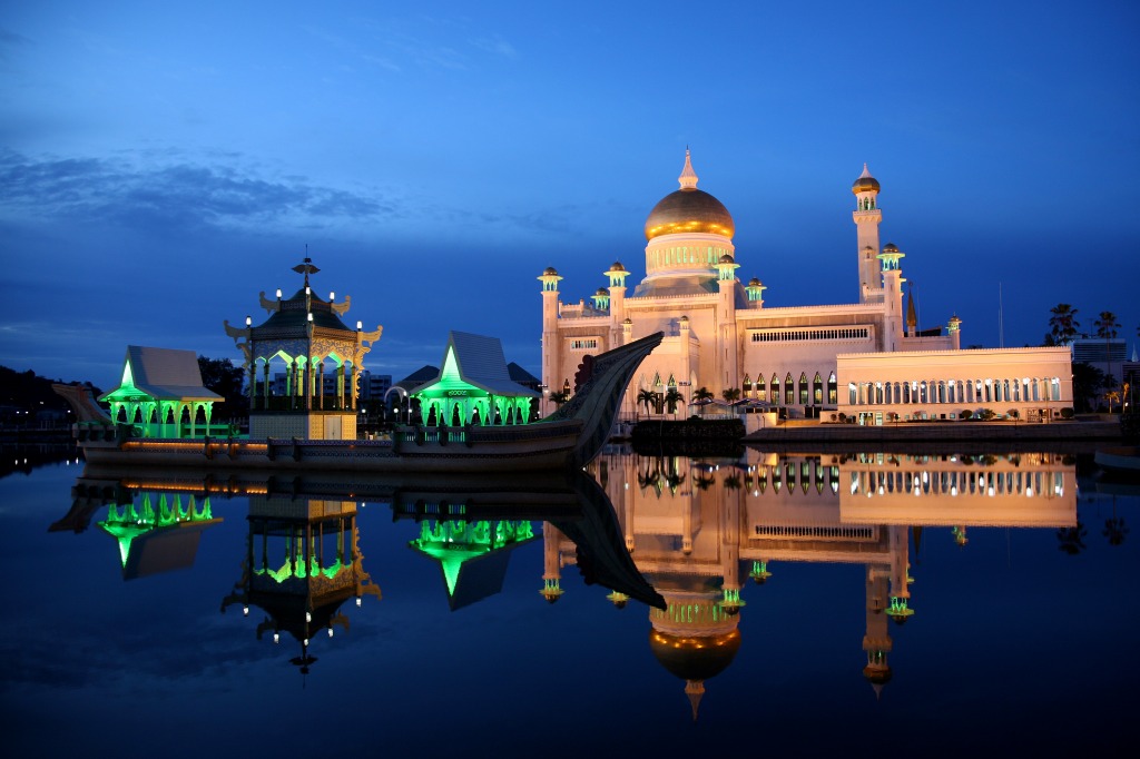 Мечеть Омара Али Сайфуддина в Брунее jigsaw puzzle in Красивые пейзажи puzzles on TheJigsawPuzzles.com