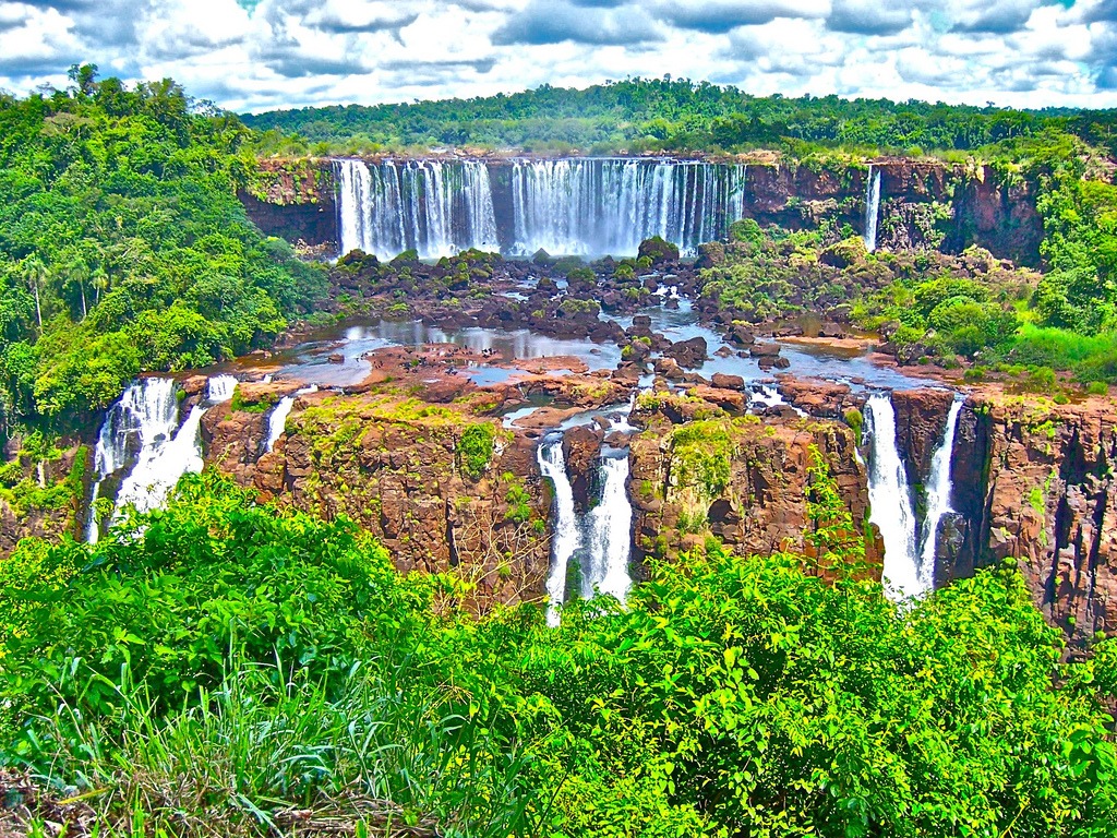 Iguazu Falls jigsaw puzzle in Waterfalls puzzles on TheJigsawPuzzles.com