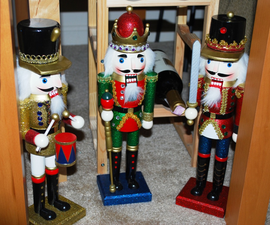 Nutcrackers jigsaw puzzle in Christmas & New Year puzzles on TheJigsawPuzzles.com