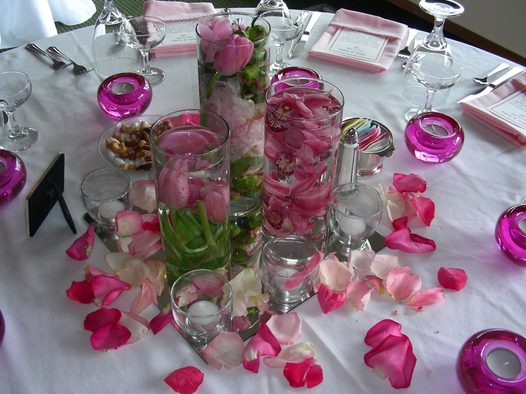 Wedding Table Centerpieces jigsaw puzzle in Flowers puzzles on TheJigsawPuzzles.com