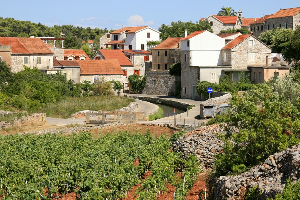 Town of Vrboska, Croatia jigsaw puzzle in Bridges puzzles on TheJigsawPuzzles.com