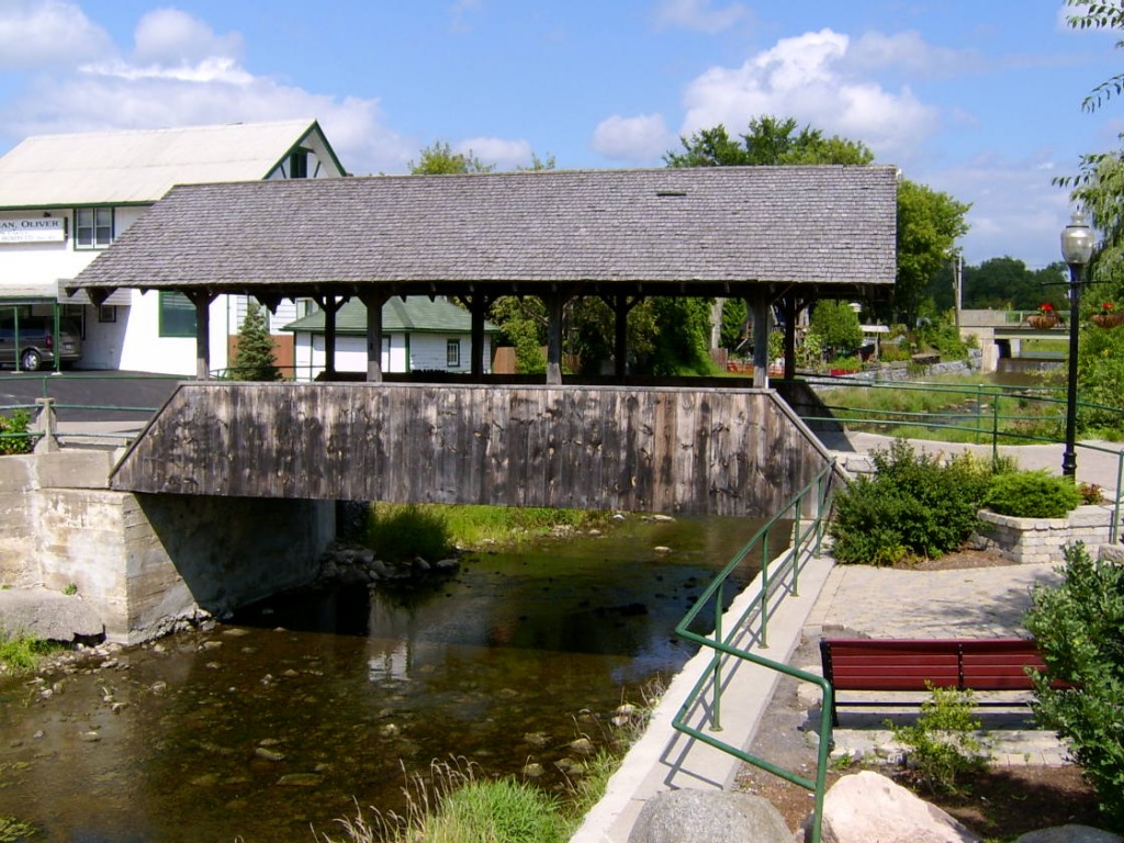 Pont couvert, Stirling Ontario jigsaw puzzle in Ponts puzzles on TheJigsawPuzzles.com