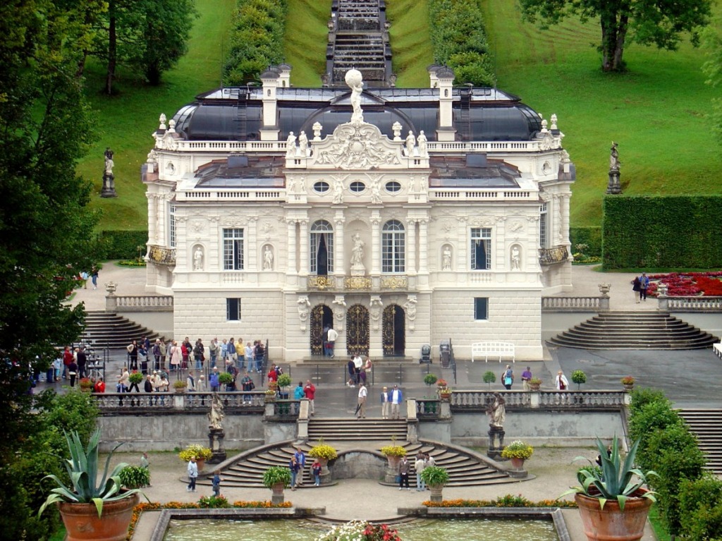 Palácio Linderhof, Baviera jigsaw puzzle in Castelos puzzles on TheJigsawPuzzles.com