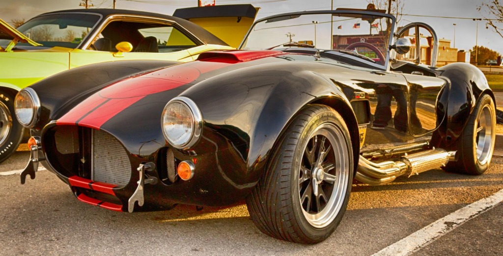 Shelby Cobra in Stadt Oklahoma jigsaw puzzle in Autos & Motorräder puzzles on TheJigsawPuzzles.com