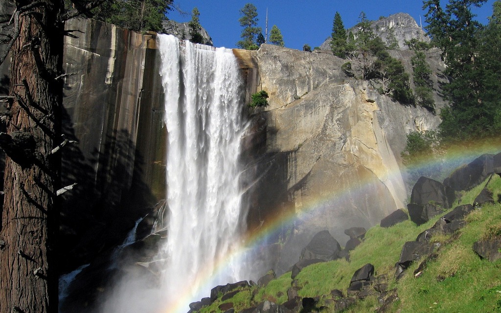 Vernal Falls and Rainbow jigsaw puzzle in Waterfalls puzzles on TheJigsawPuzzles.com