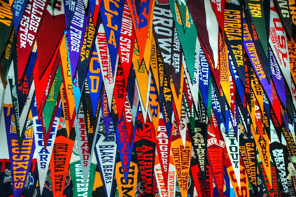 Scores of College Pennants jigsaw puzzle in Пазл дня puzzles on TheJigsawPuzzles.com