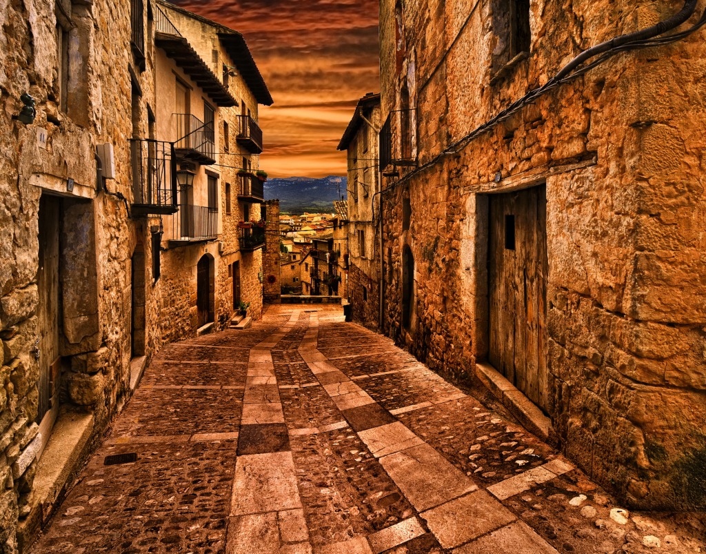 Valderrobres jigsaw puzzle in Paysages urbains puzzles on TheJigsawPuzzles.com