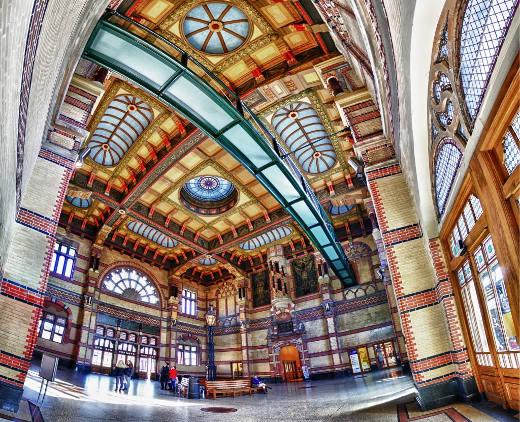 Station Groningen, the Netherlands jigsaw puzzle in Пазл дня puzzles on TheJigsawPuzzles.com