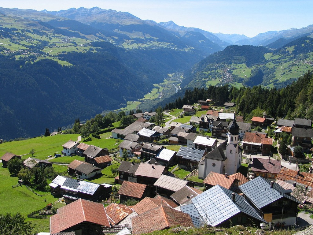 Dorf Siat, Alpenrheintal, Schweiz jigsaw puzzle in Großartige Landschaften puzzles on TheJigsawPuzzles.com