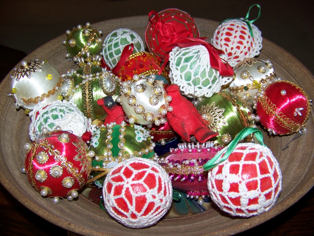 Christmas Balls jigsaw puzzle in Christmas & New Year puzzles on TheJigsawPuzzles.com