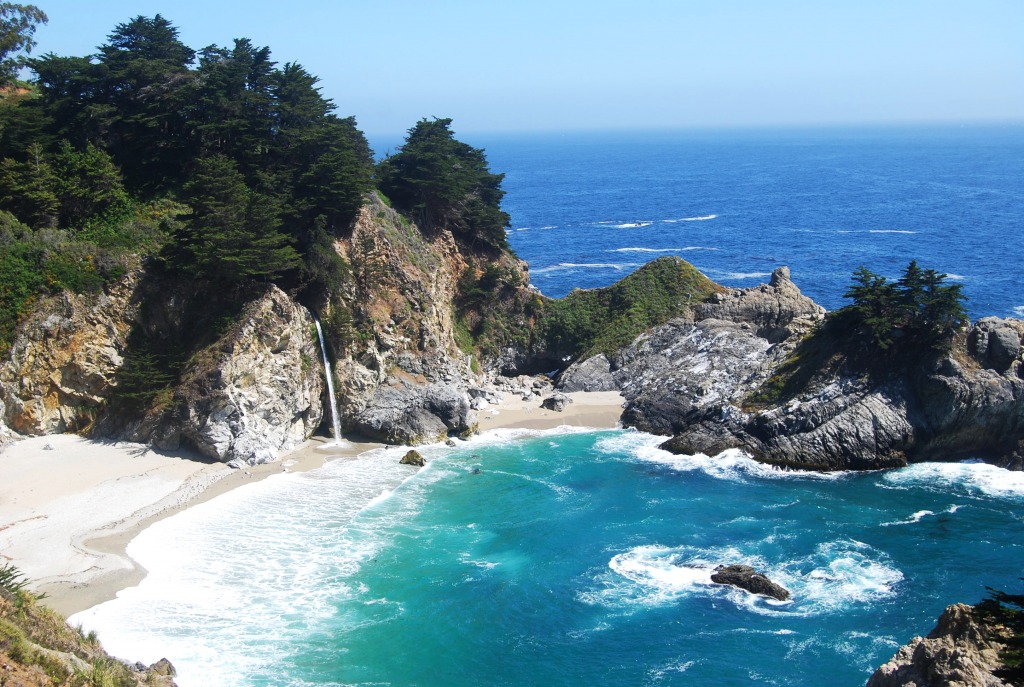 McWay Falls, California jigsaw puzzle in Puzzle of the Day puzzles on TheJigsawPuzzles.com
