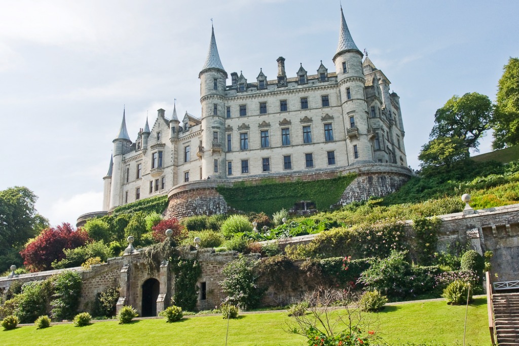 Château Dunrobin, Ecosse jigsaw puzzle in Châteaux puzzles on TheJigsawPuzzles.com