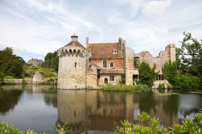 Scotney Castle, Kent jigsaw puzzle in Castles puzzles on ...