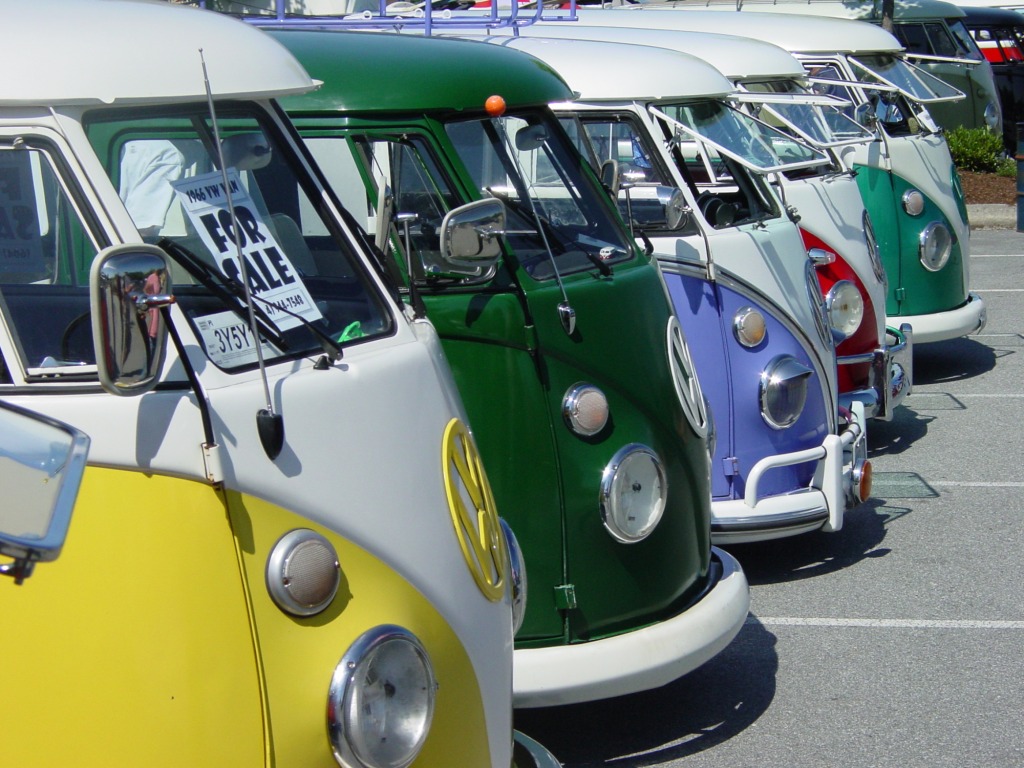 BC VW Buses jigsaw puzzle in Cars & Bikes puzzles on TheJigsawPuzzles.com