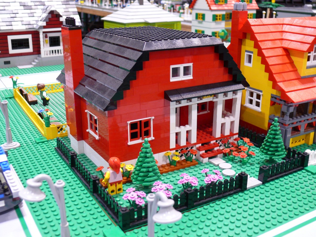 Casa de Lego Vermelha jigsaw puzzle in Zoom puzzles on TheJigsawPuzzles.com