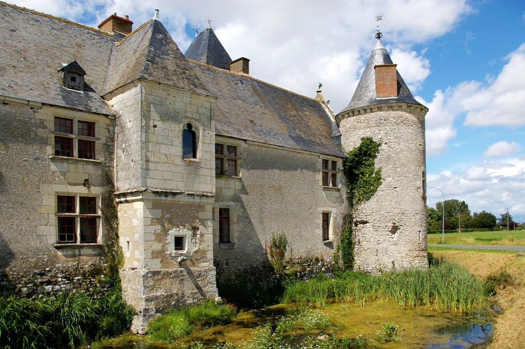 Castelo de Chémery, França jigsaw puzzle in Castelos puzzles on TheJigsawPuzzles.com
