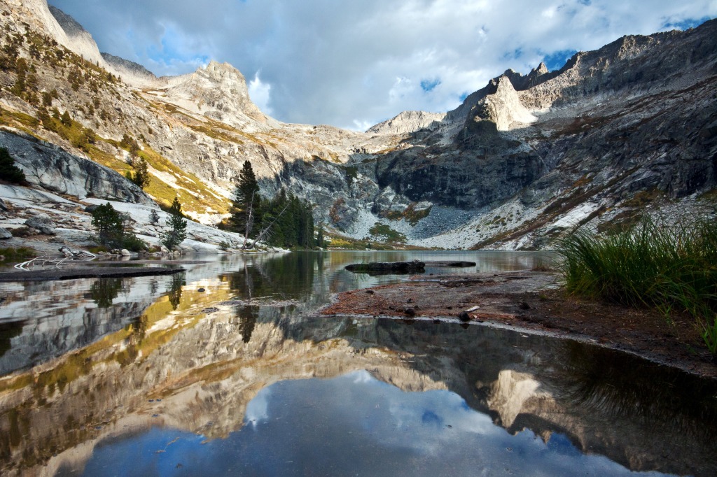 Hamilton Lake, Sequoia National Park jigsaw puzzle in Great Sightings puzzles on TheJigsawPuzzles.com