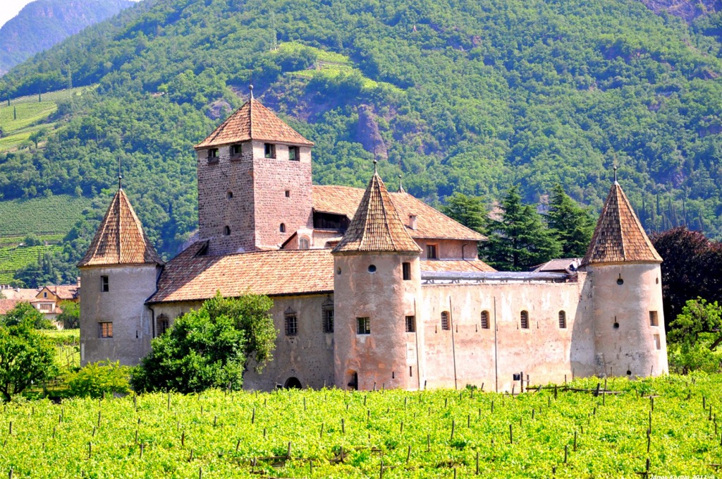 Maretsch Castle, South Tyrol, Italy jigsaw puzzle in Castles puzzles on ...