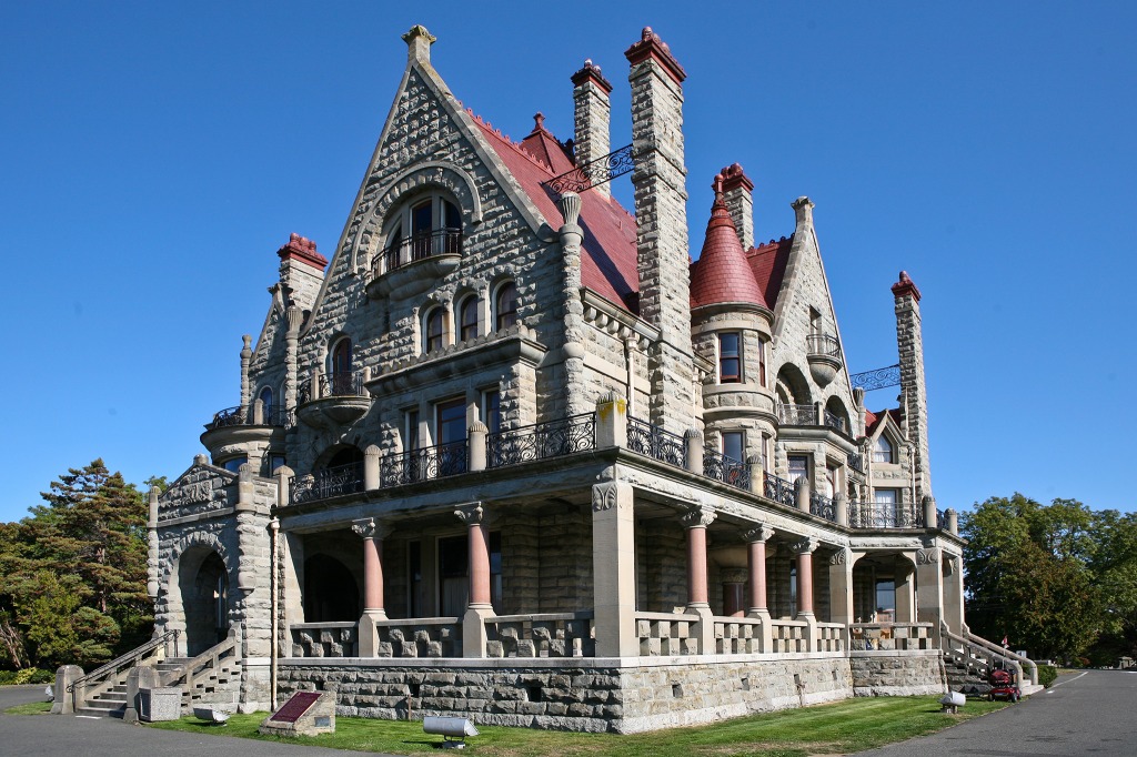 Craigdarroch Castle, Victoria BC jigsaw puzzle in Castles puzzles on TheJigsawPuzzles.com