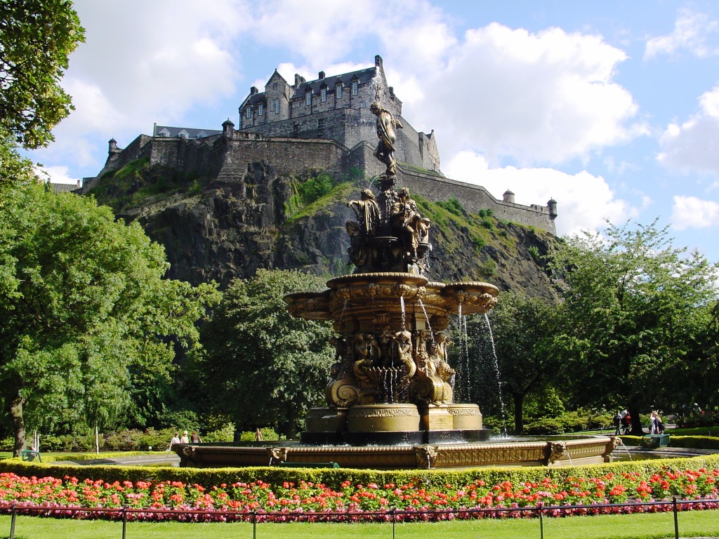 Castelo de Edimburgo, Escócia jigsaw puzzle in Castelos puzzles on TheJigsawPuzzles.com