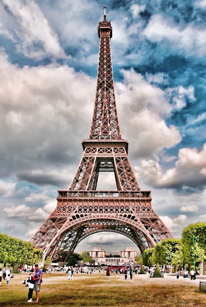 Eiffel Tower jigsaw puzzle in Puzzle of the Day puzzles on TheJigsawPuzzles.com