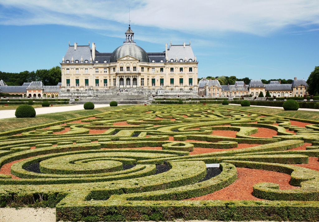 Chateau Vaux-le-Vicomte, France jigsaw puzzle in Puzzle of the Day puzzles on TheJigsawPuzzles.com