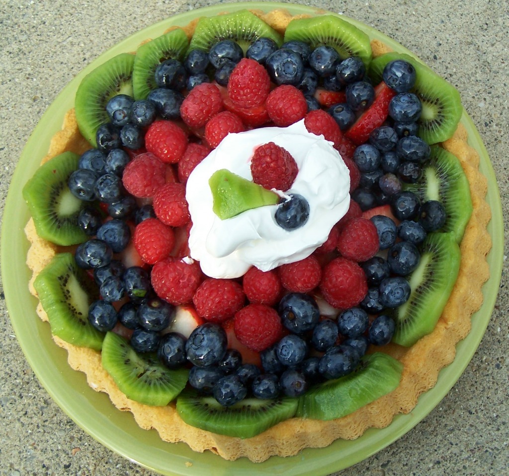 A Fruit Torte jigsaw puzzle in Food & Bakery puzzles on TheJigsawPuzzles.com