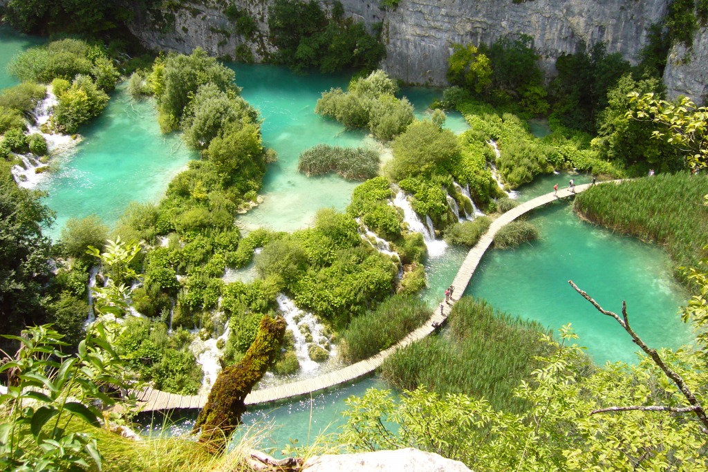 Lacs de Plitvice, Croatie jigsaw puzzle in Chutes d'eau puzzles on TheJigsawPuzzles.com