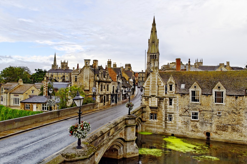 Pont St Mary's, Stamford, Angleterre jigsaw puzzle in Ponts puzzles on TheJigsawPuzzles.com