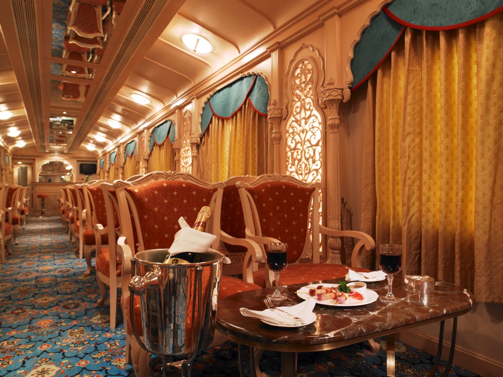 Golden Chariot Train Lounge jigsaw puzzle in Food & Bakery puzzles on TheJigsawPuzzles.com