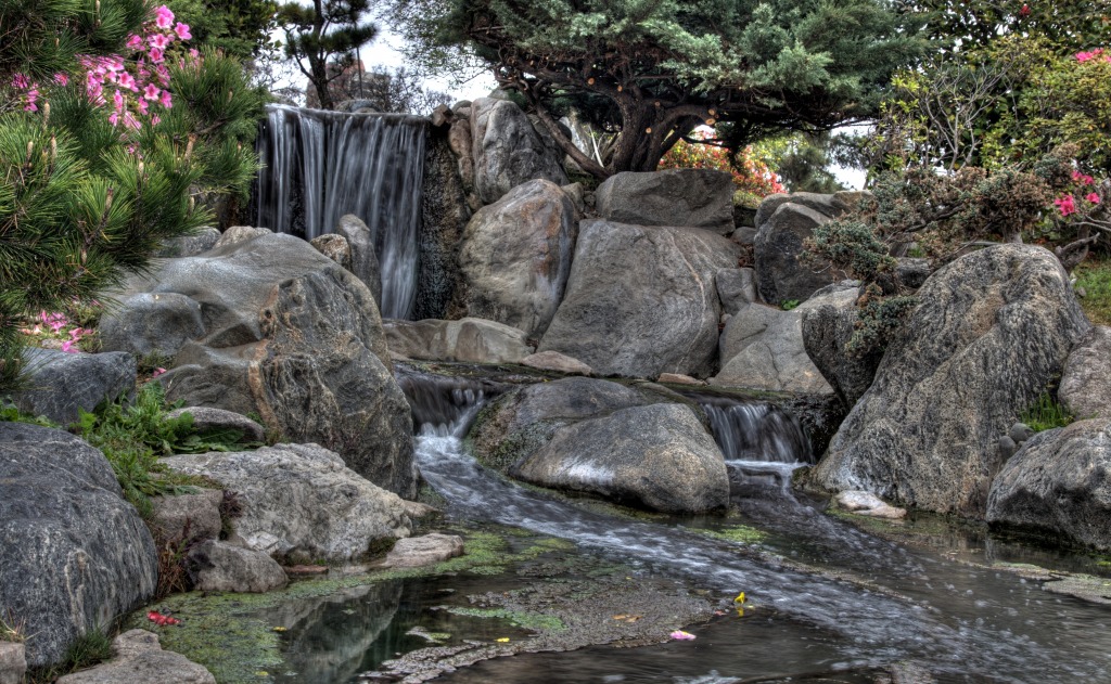 Waterfall at the Japanese Garden jigsaw puzzle in Waterfalls puzzles on TheJigsawPuzzles.com
